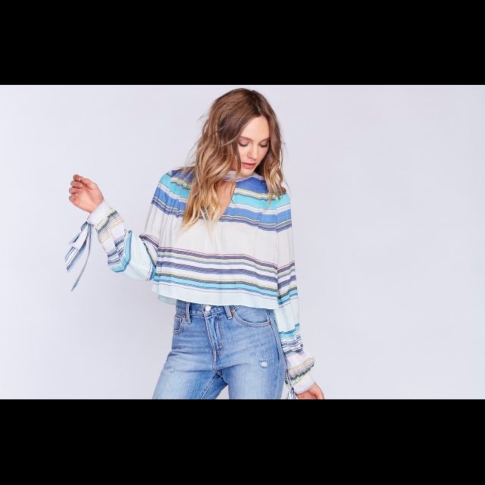 Wildfox NWT salty blonde top